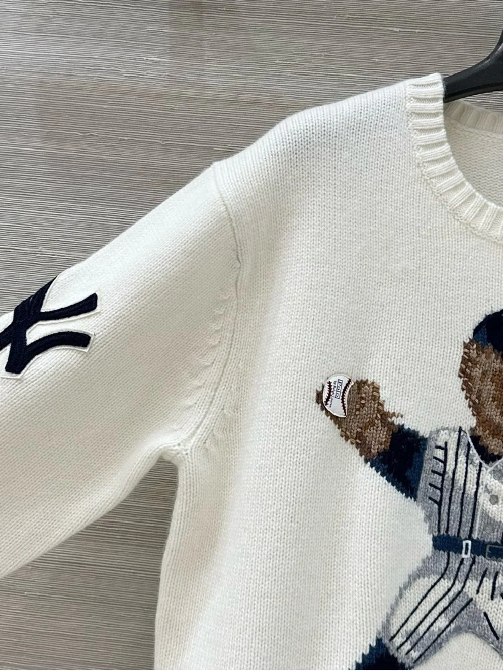 Polo by Ralph Lauren Cream Sweater with Bear Intarsia Large‎ L